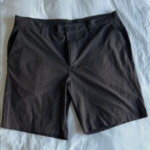 Callaway Men's Black Golf Shorts - Size 36